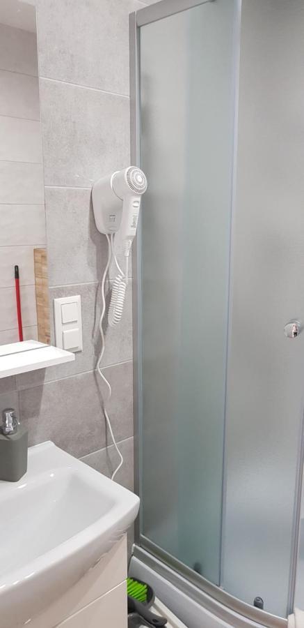 Apartamenty Maja -Pokoje - Domy Wakacyjne -Basen Podgrzewany -Jacuzzi - Sauna Leba Exterior photo