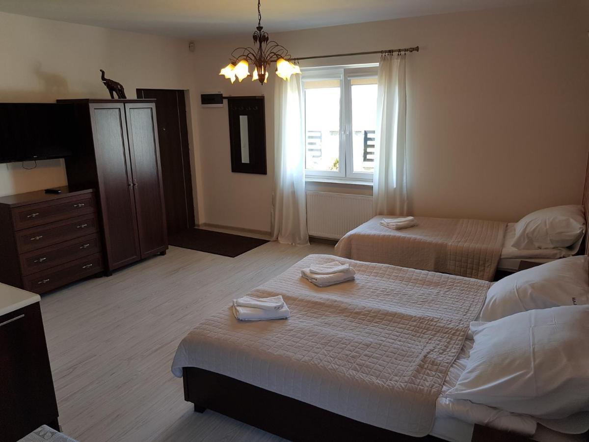 Apartamenty Maja -Pokoje - Domy Wakacyjne -Basen Podgrzewany -Jacuzzi - Sauna Leba Exterior photo