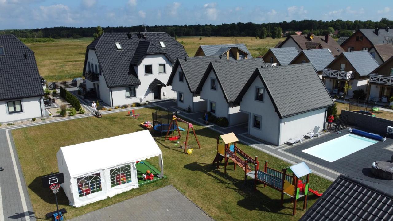 Apartamenty Maja -Pokoje - Domy Wakacyjne -Basen Podgrzewany -Jacuzzi - Sauna Leba Exterior photo