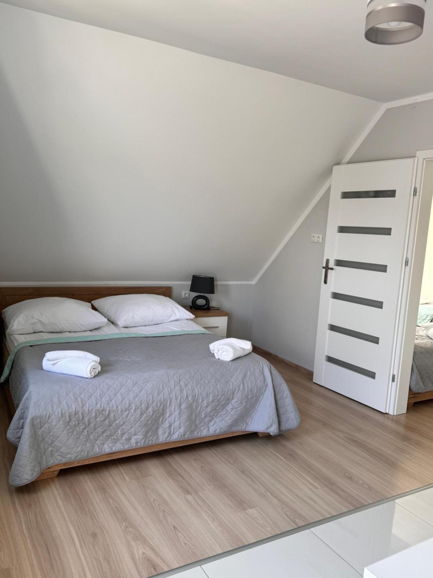Apartamenty Maja -Pokoje - Domy Wakacyjne -Basen Podgrzewany -Jacuzzi - Sauna Leba Exterior photo