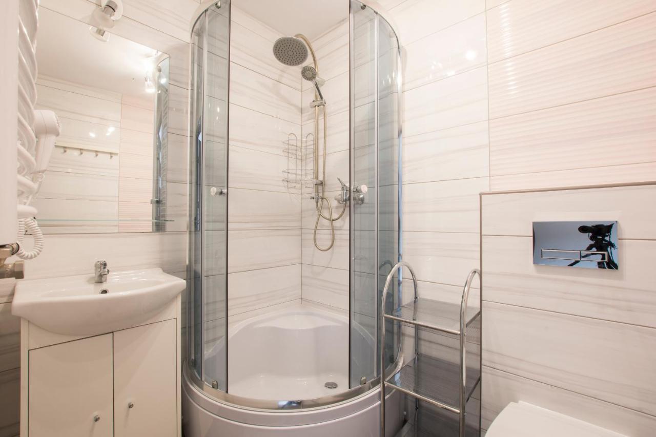 Apartamenty Maja -Pokoje - Domy Wakacyjne -Basen Podgrzewany -Jacuzzi - Sauna Leba Exterior photo