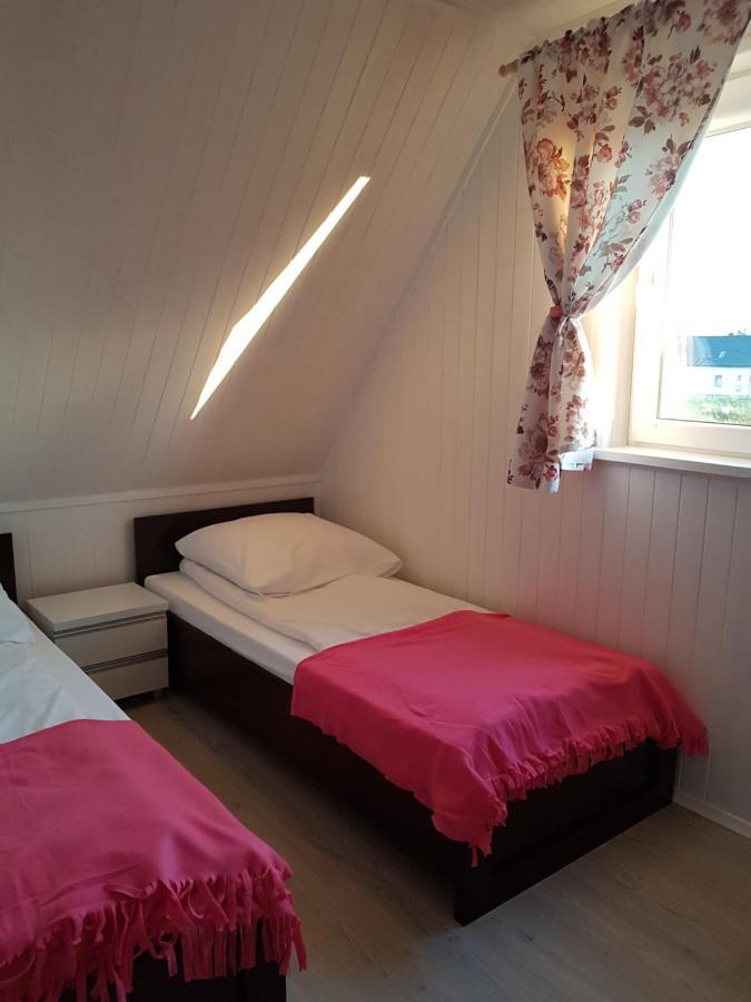 Apartamenty Maja -Pokoje - Domy Wakacyjne -Basen Podgrzewany -Jacuzzi - Sauna Leba Exterior photo