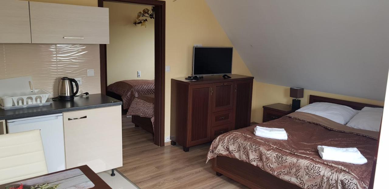 Apartamenty Maja -Pokoje - Domy Wakacyjne -Basen Podgrzewany -Jacuzzi - Sauna Leba Exterior photo