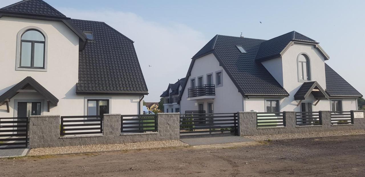 Apartamenty Maja -Pokoje - Domy Wakacyjne -Basen Podgrzewany -Jacuzzi - Sauna Leba Exterior photo