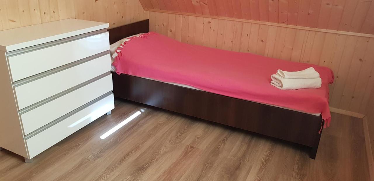 Apartamenty Maja -Pokoje - Domy Wakacyjne -Basen Podgrzewany -Jacuzzi - Sauna Leba Exterior photo